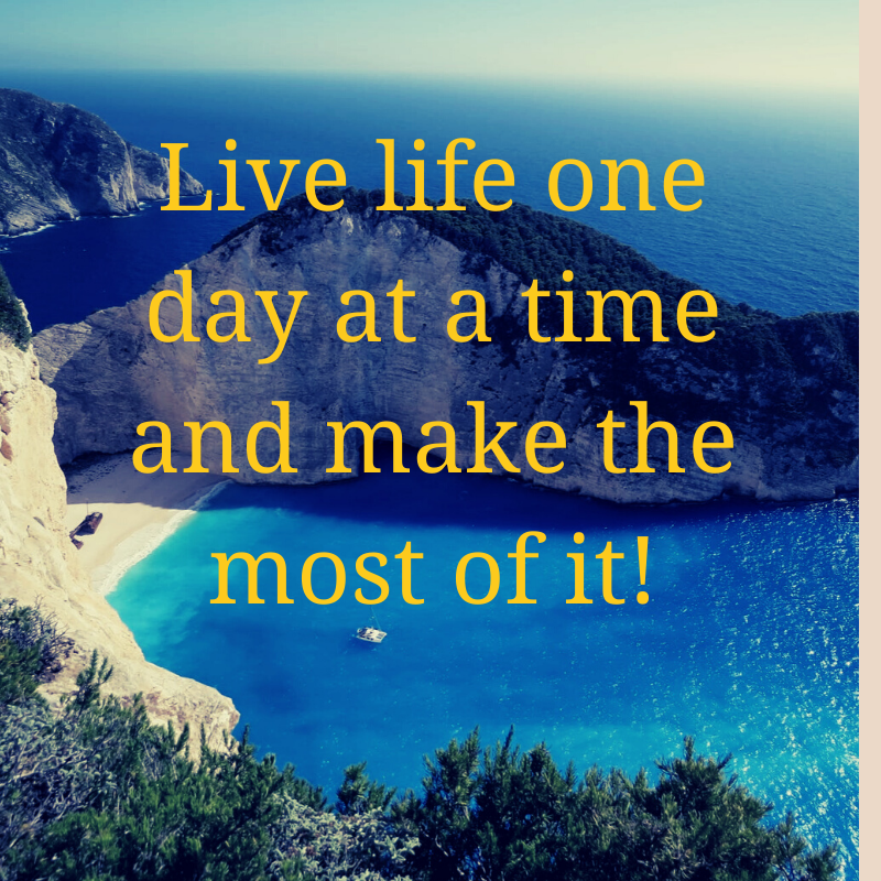 Green Minimalist Plant Social Media Post