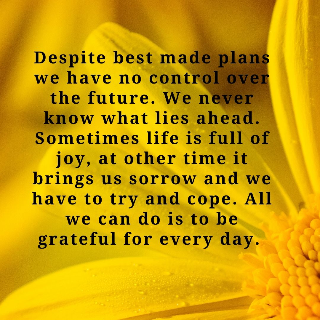 Black Bar Modern Quotes Summer Instagram Post (1)